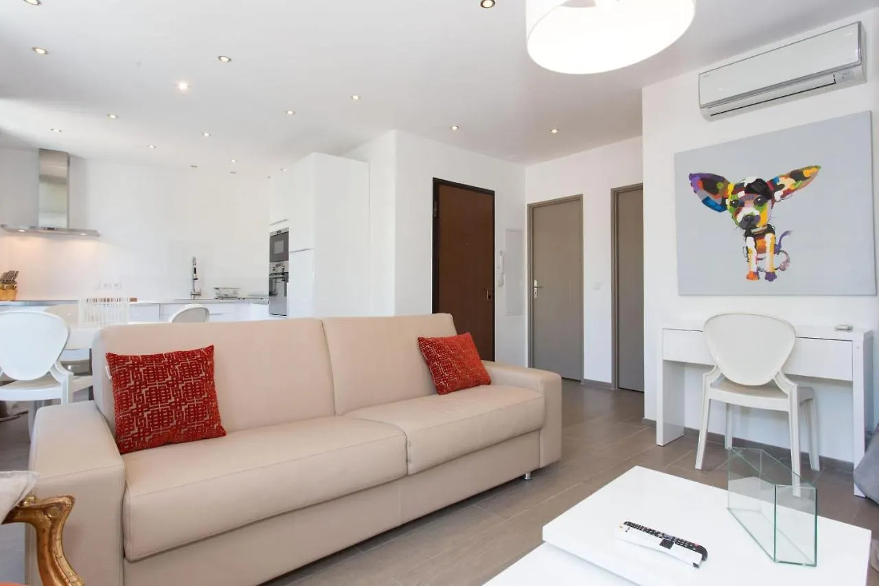 Cannes Heart Of Town 2 Bedroom Perfect Congress & Holidays By Olam Properties 0*,
